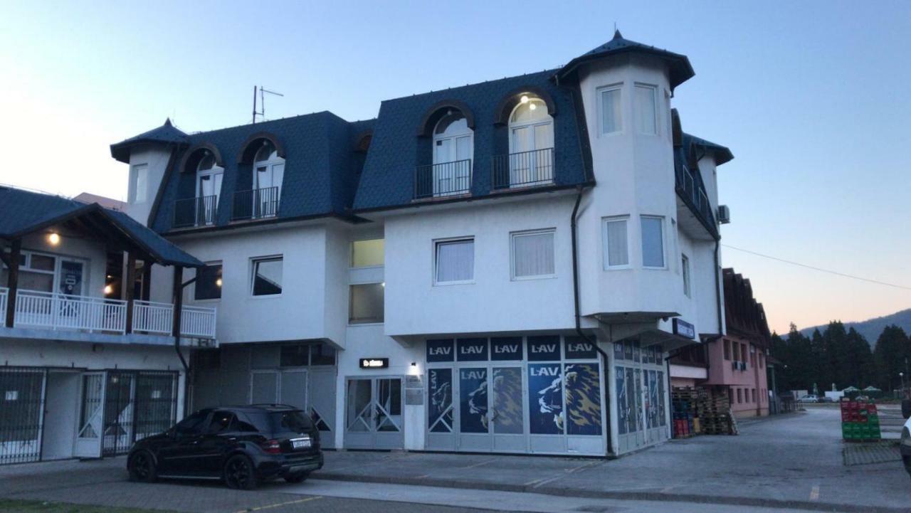 Grande Plus Apartment Dzungla Doboj Bagian luar foto